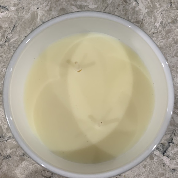 NWT, “Mom, you’re one in a melon” candle - Picture 3 of 4